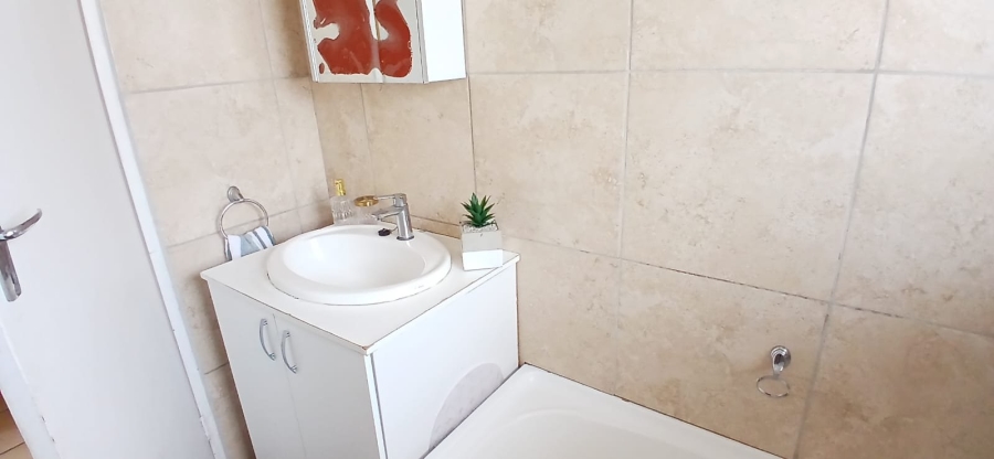 3 Bedroom Property for Sale in Strandfontein Village Western Cape